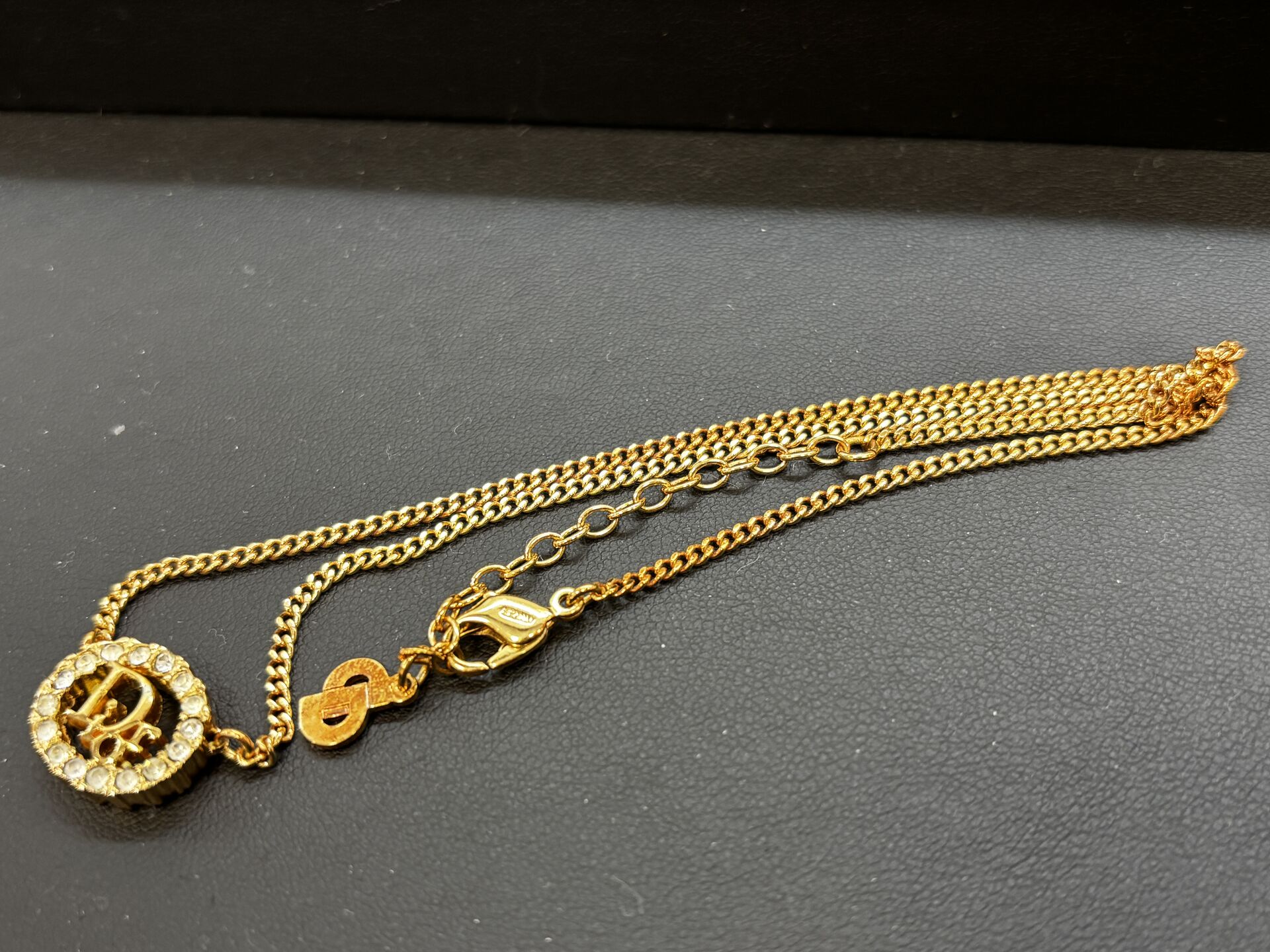 Christian Dior ゴールドカラーネックレス